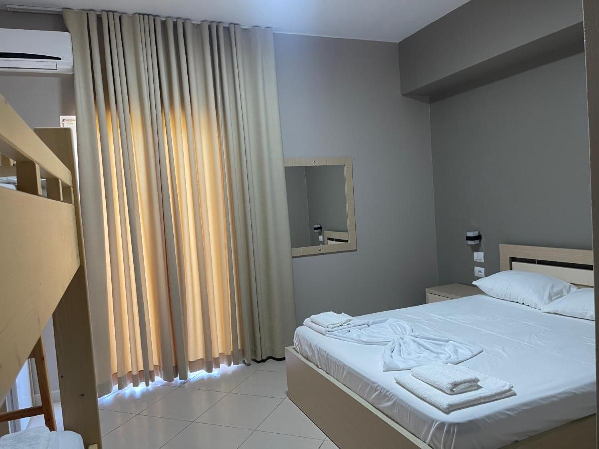 Season Inn Dhërmi Dış mekan fotoğraf