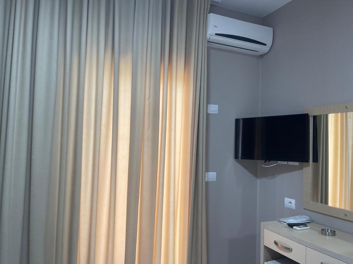Season Inn Dhërmi Dış mekan fotoğraf