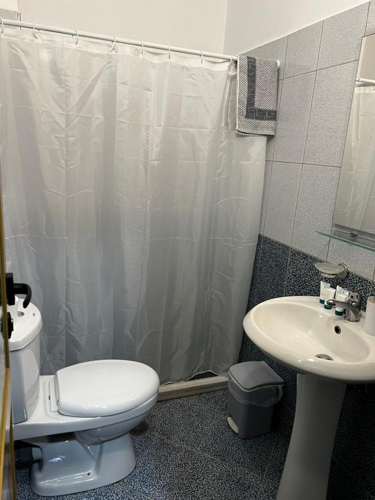 Season Inn Dhërmi Dış mekan fotoğraf