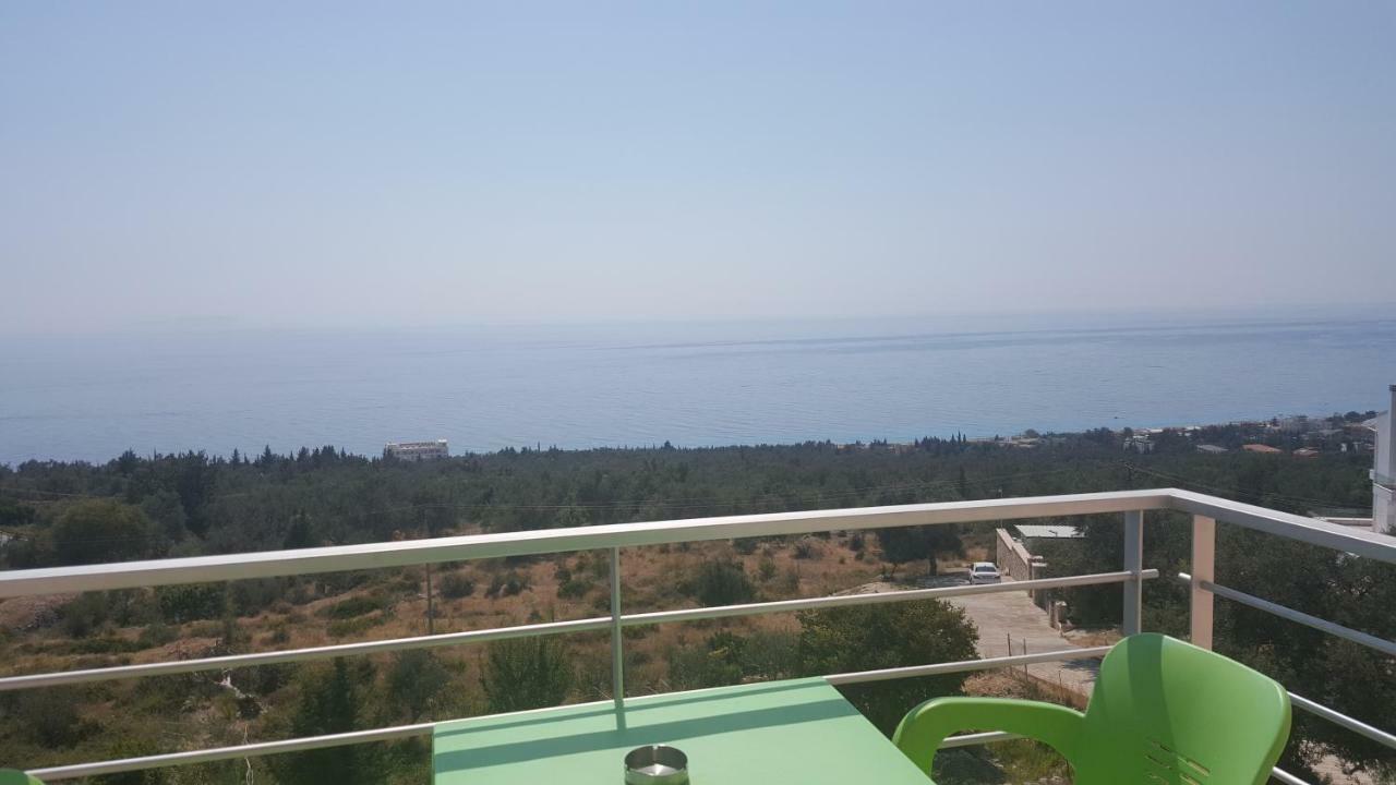 Season Inn Dhërmi Dış mekan fotoğraf